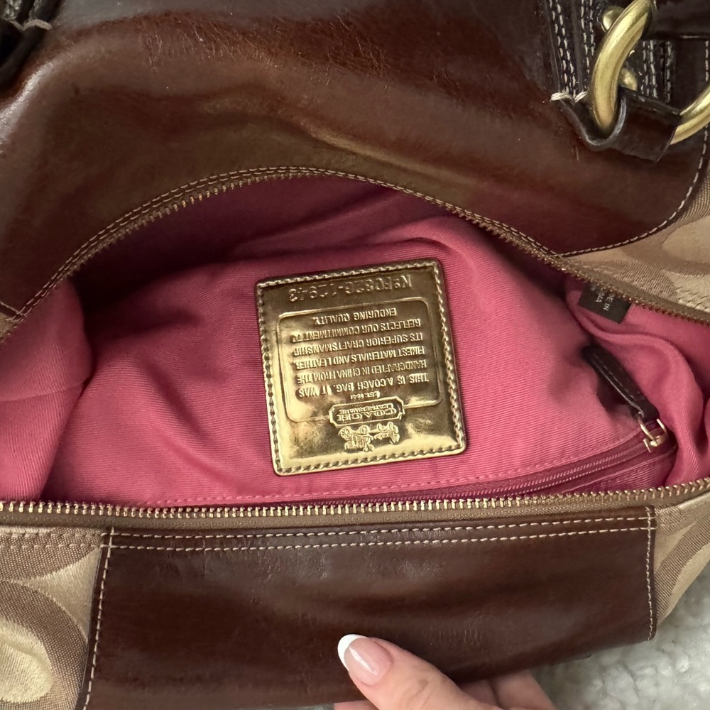 Coach Handbag - Picture 8 of 11